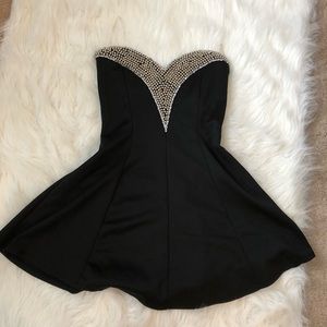 BLACK MINI DRESS!!!